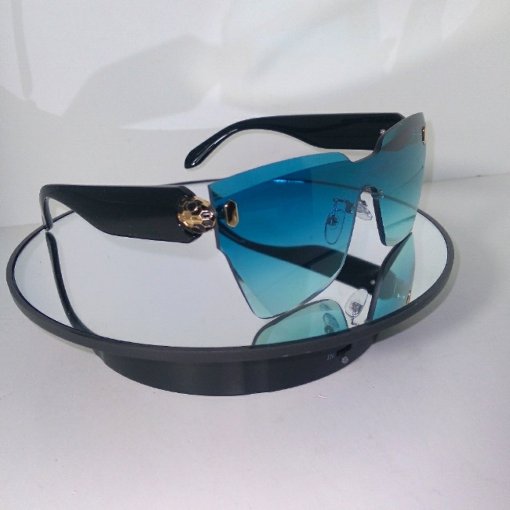 Teal Gradient Lens Gold & Black Snake Head Design Square Sunglasses - Picture 5 of 6